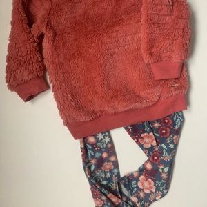 Tahari Girl furry sweatshirt and floral leggings set